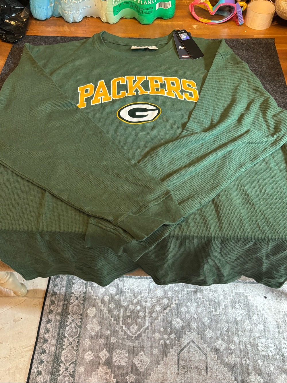 NFL Green Bay Packers Green Crewneck Sweater with Yellow Logo
